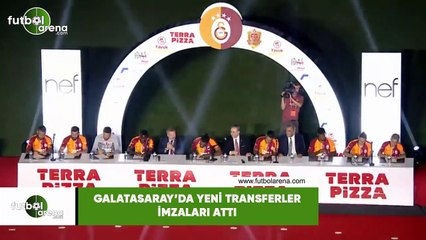 Galatasaray'da yeni transferler imzaları attı