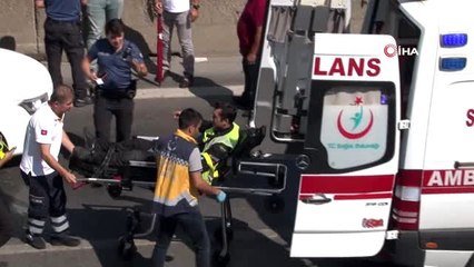 Karayolunda seyir halindeyken aracının kapısını açtı, trafik polisi canından oluyordu