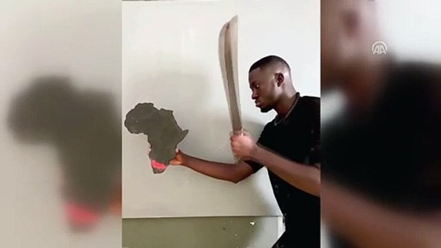 (TEKRAR) Güney Afrika'daki şiddete, gözü yaşlı Mandela resmi ile tepki - DAKAR