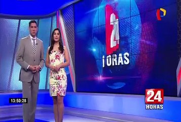 EEUU: policías rescatan a un oso que quedó atrapado en contenedor de basura