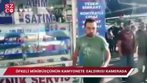 Kadıköy'de minibüs şoförünün trafikte terör estirdiği anlar kamerada