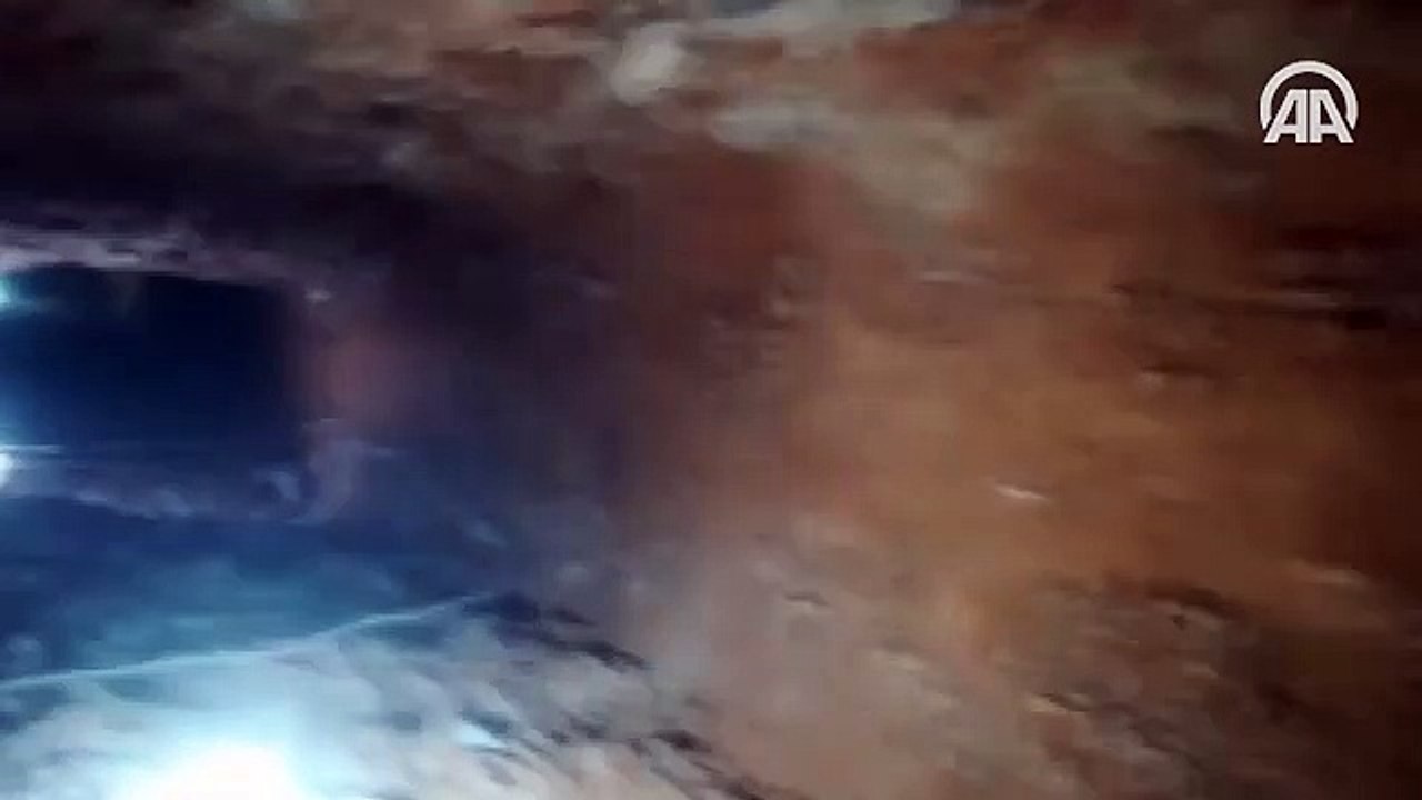 YPG/PKK Türkiye sınırında tüneller kazmaya devam ediyor