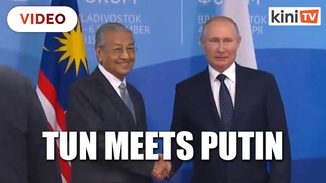 Dr Mahathir meets Putin in Russia