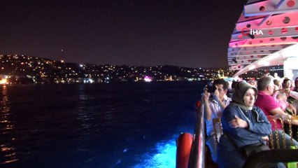 Üsküdar Valide Sultan Gemisi’nde musiki ziyafetine yoğun ilgi