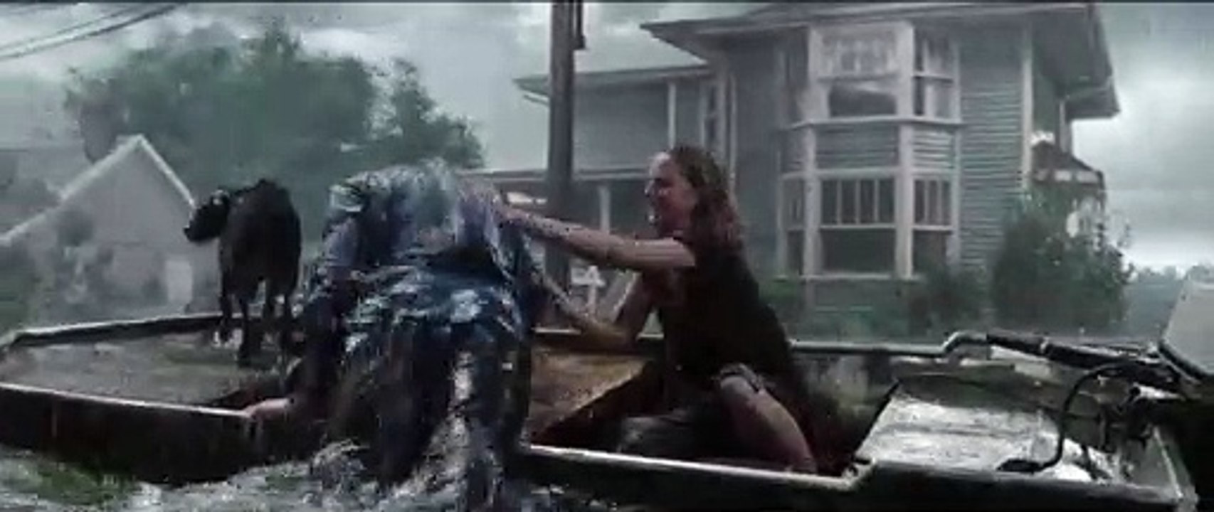 Predadores Assassinos Filme Clipe -  Inundação