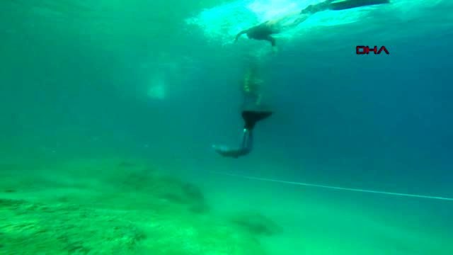 Antalya dünya rekortmeninden sivas kongresi'nin 100. yılında anı dalışı