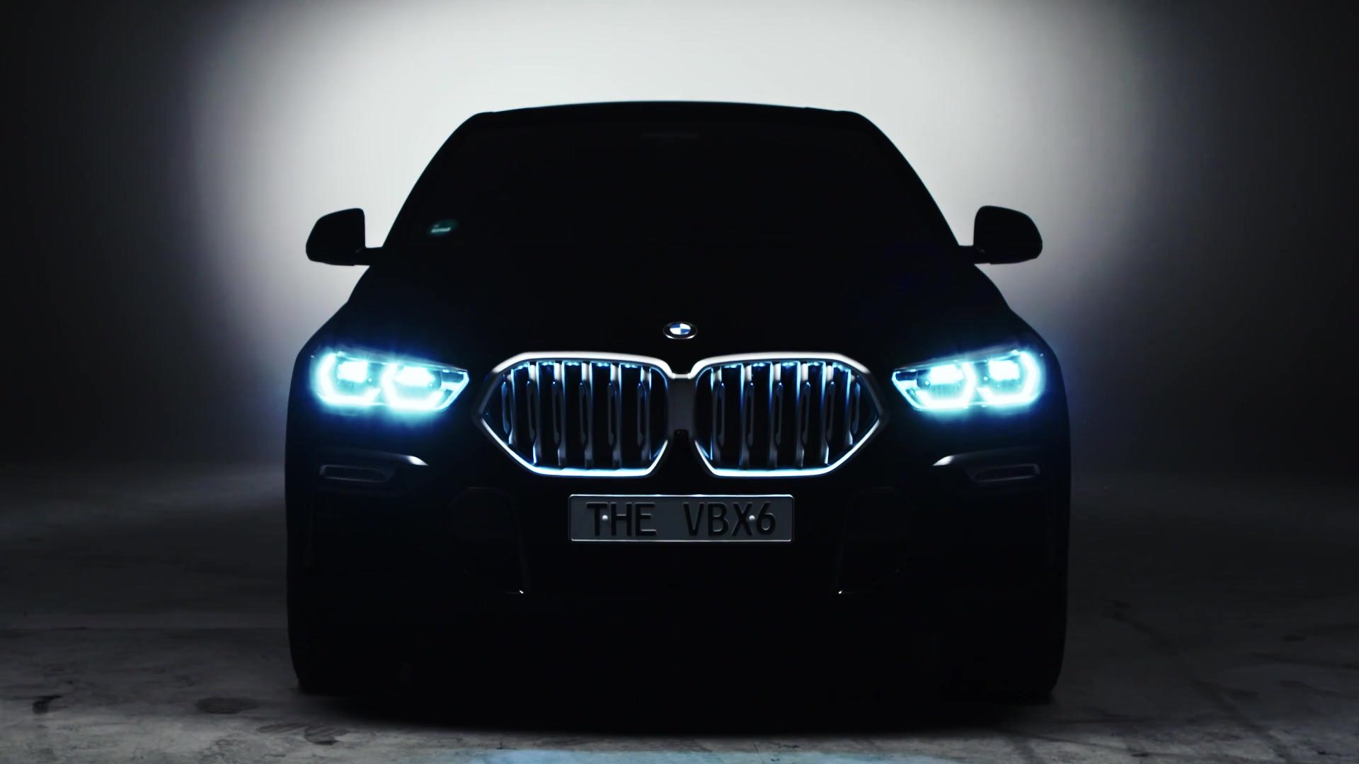 New BMW X6 as a spectacular show car: world's first vehicle in Vantablack®.