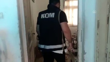 Adana'da kaçak sigara operasyonu