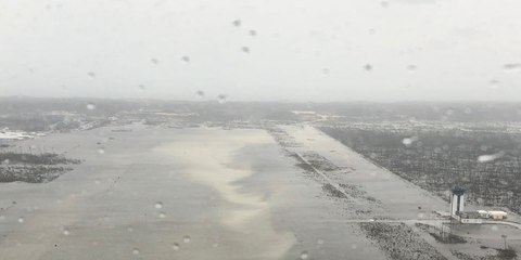 Un aeropuerto en Bahamas queda completamente anegado tras el paso del huracán Dorian