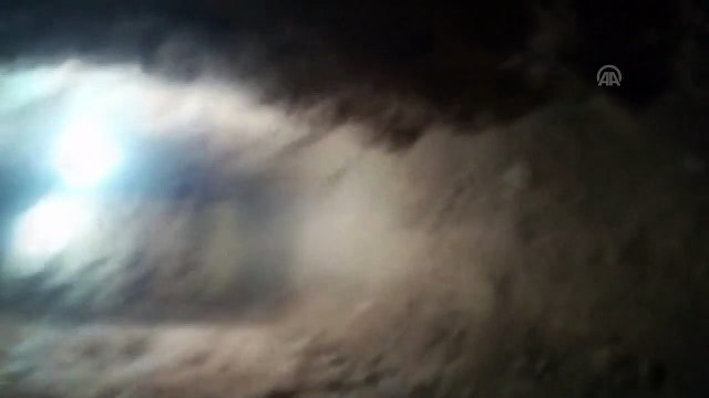 YPG/PKK Türkiye sınırında tüneller kazmaya devam ediyor - SURİYE