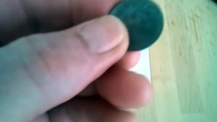 Safe coin cleaning using electrolysis