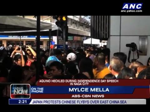PNoy heckled during Independence Day speech