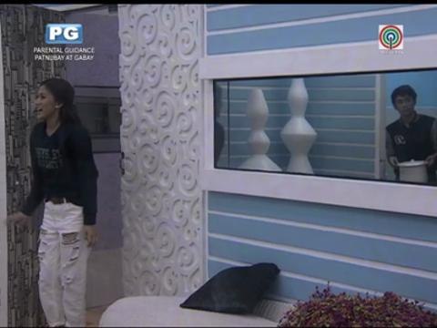 Alex Gonzaga re-enters 'PBB' house