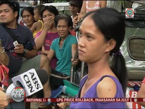 Students in Cainta risk safety going to school