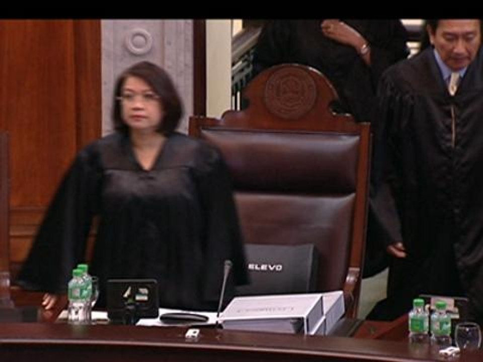 Protesters troop to SC as DAP ruling expected