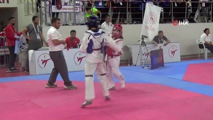 Taekwondo Türkiye Şampiyonası Sivas'ta başladı