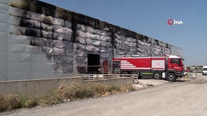 İzmir'deki yangında 4 fabrika kullanılamaz hale geldi