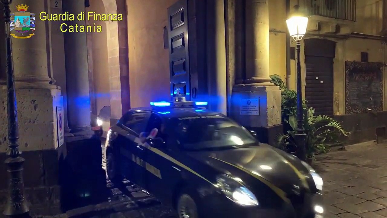 Belpasso (CT) - Maxi piantagione di marijuana in un casolare: arrestato "coltivatore" (05.09.19)