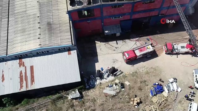 Bursa'daki tekstil fabrikası yangını havadan görüntülendi