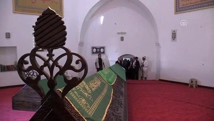 Kılıçdaroğlu, Seyitgazi Türbesi'ni ziyaret etti