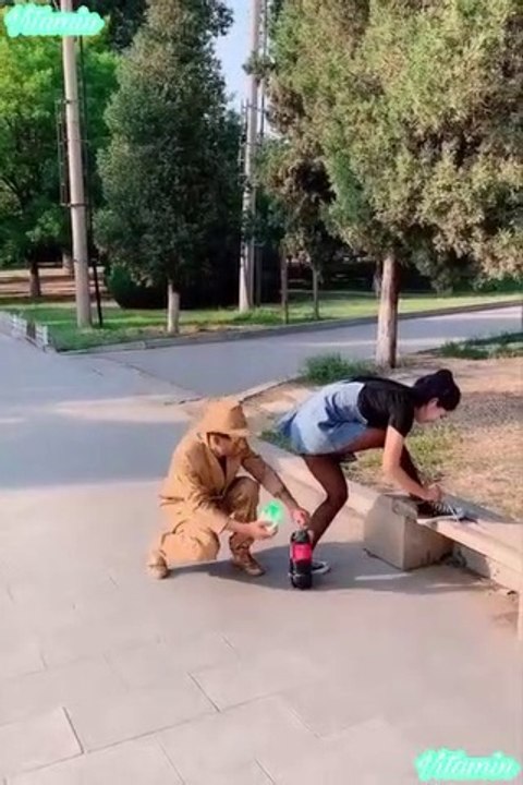 chine me sar e aam ye kaam hony lagy hain