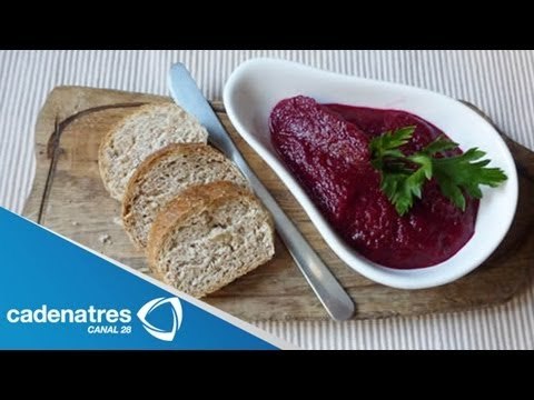 Receta de dip de betabel, garbanzos y almendras. Receta de dip / Antojitos mexicanos