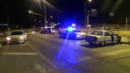 Zincirleme trafik kazası: 2 yaralı - ÇANAKKALE
