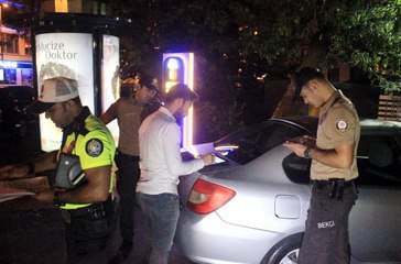 İSPARK'a ait yerlerde 'değnekçi' operasyonu