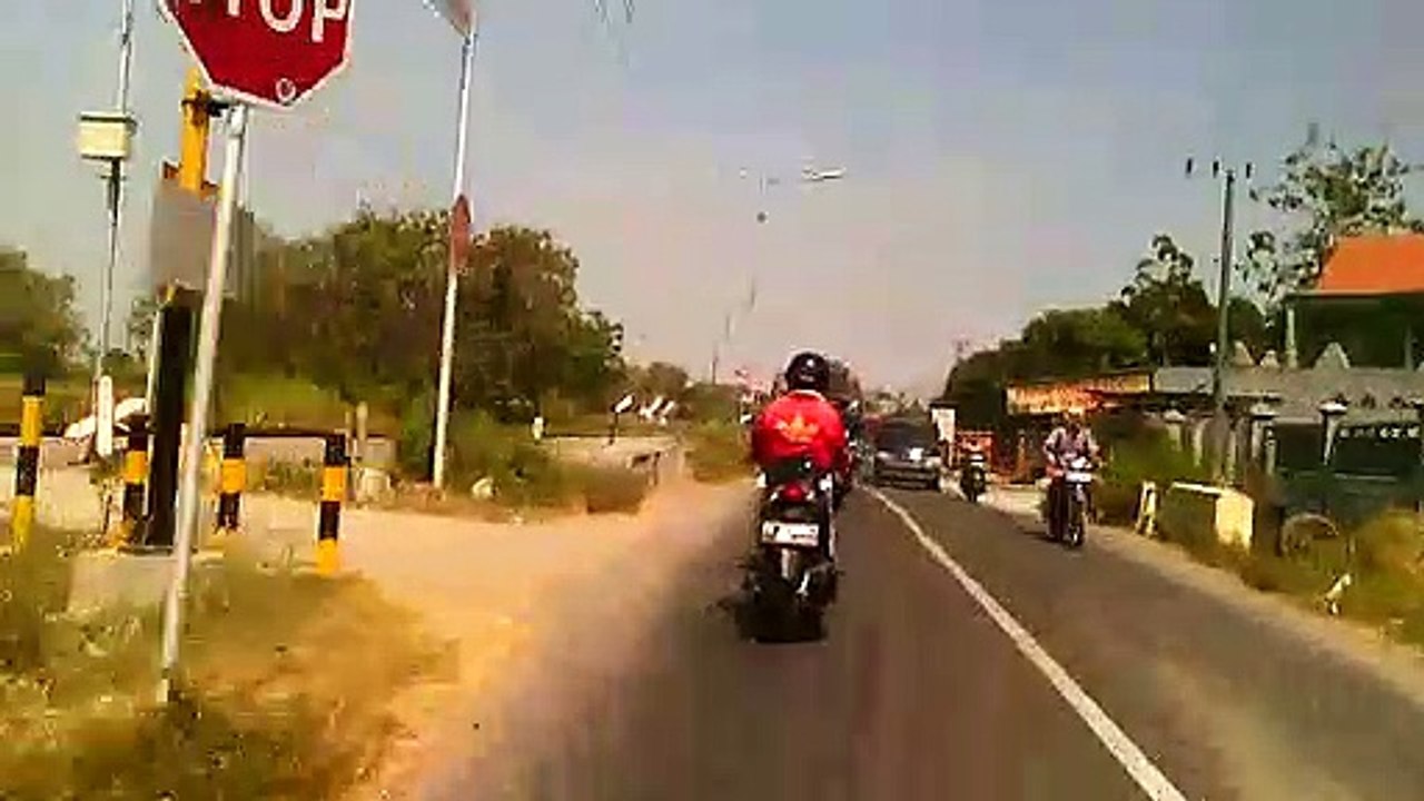 Y  see  road
