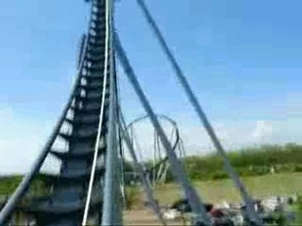 SILVER STAR montagne russe looping  roller coaster