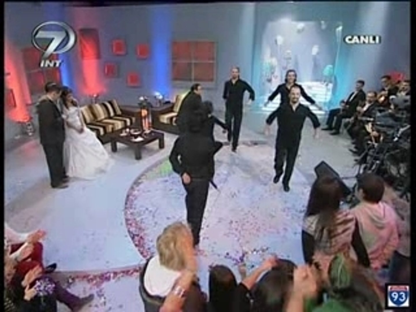 Des You You Pour Les Maries Video Dailymotion