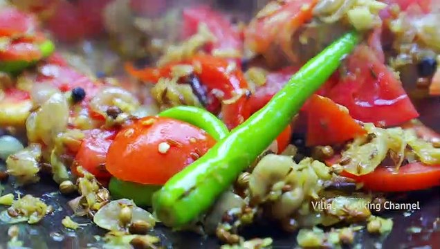 SHREDDED CHICKEN FRY - Country Chicken Fry and Soup Recipe - Pichu Potta Nattu Kozhi Varuval