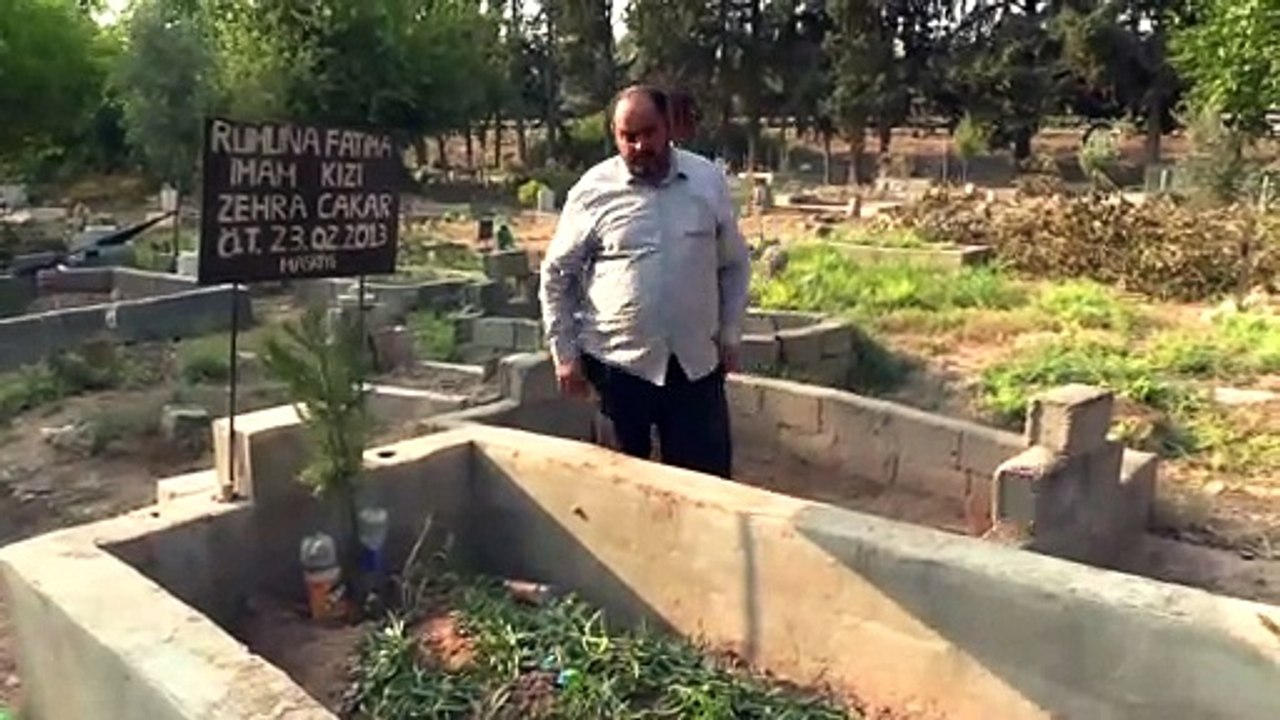 Cinayet zanlısı, maktulün mezarı başında dua edip teslim oldu