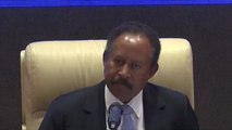 حمدوك يعلن تشكيلة الحكومة الانتقالية السودانية