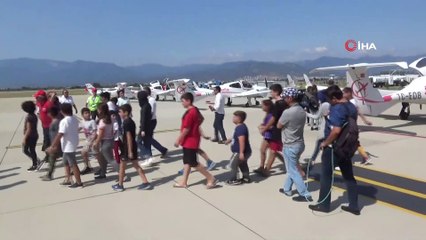 Çocuklar ve gaziler gökyüzüyle buluştu