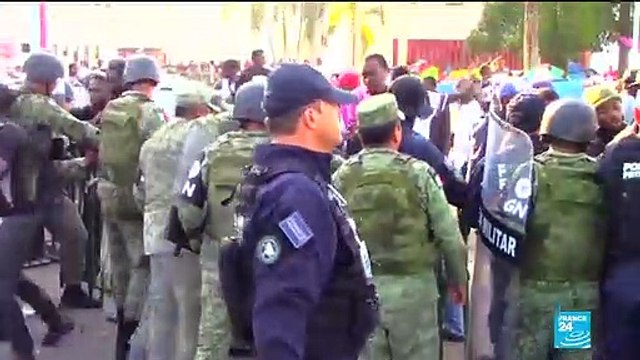 Affrontements entre migrants et force de l'ordre à la frontière mexicaine