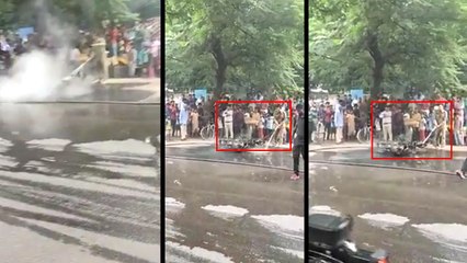 Delhi: Facing Rs 11,000 fine, man sets bike on fire