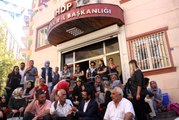 'Evlat' nöbetindeki ailelerden HDP'ye tepki