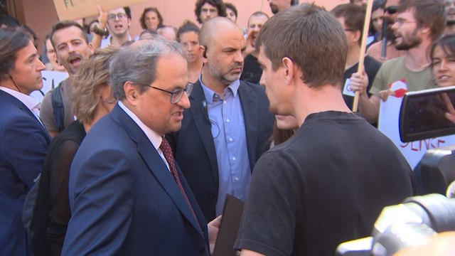 Protestas de estudiantes durante la visita de Torra a la UPF