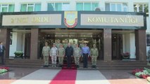 Milli Savunma Bakanı Akar, Malatya’da birlik komutanlarıyla bir araya geldi