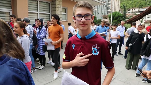 Maçka'da başarılı öğrencilere Trabzonspor forması hediye edildi - TRABZON