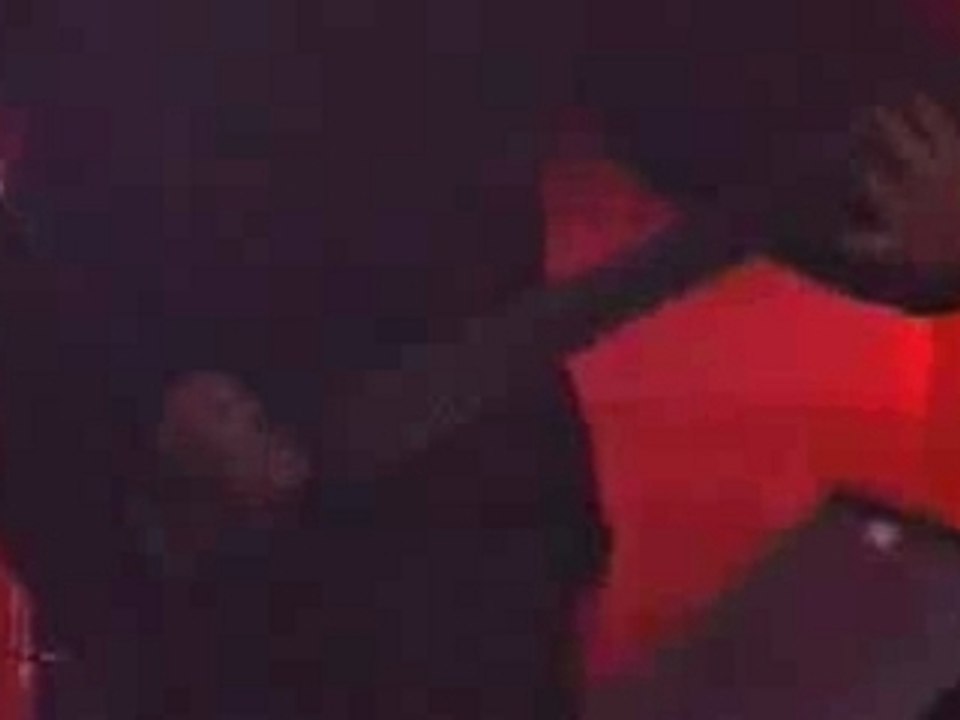 Korn - Divine KROQ (2007)