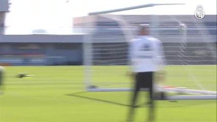 Hazard ya trabaja con el grupo