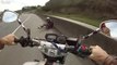 Un motard se fait éjecter de sa moto à 180kmh sur l'autoroute et s'en sort sans une égratignure