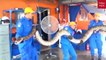 Des malaisiens ont capturé le plus grand serpent du monde