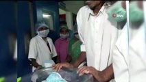 - Hindistanlı kadın 73 yaşında ikiz doğurdu- Yaşlı kadının eşi ise baba olduktan bir gün sonra felç...