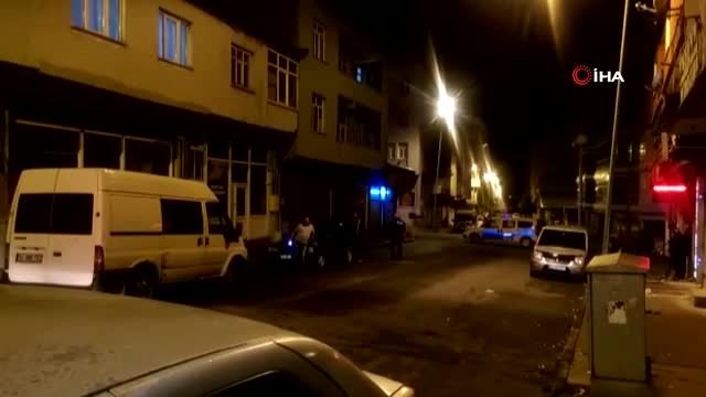 Ardahan'da Gaz kaçağı bulunan araca itfaiye ekipleri müdahale etti