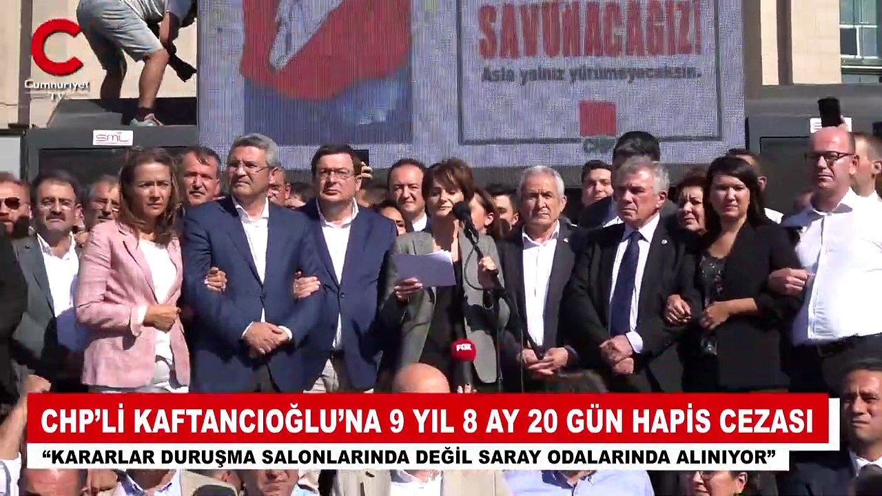 'Şiirler insanları özgürleştirir'