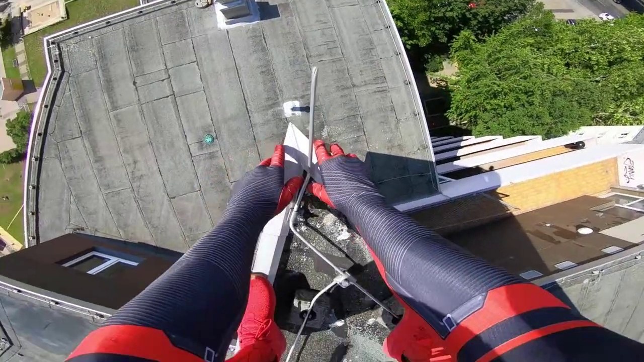 SPIDERMAN Fights Crime - Real Life Parkour POV Chase