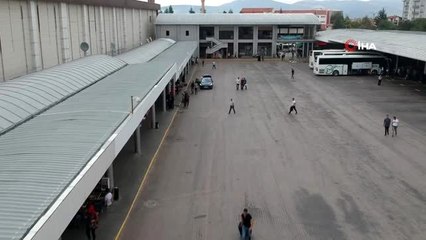 Isparta'da öğrenci, asker ve tatilci yolcuların otobüs seferi yoğunluğu